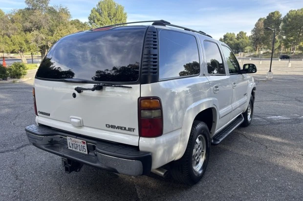 2002 Chevrolet Tahoe 2nd Gen - Image 2 of 7