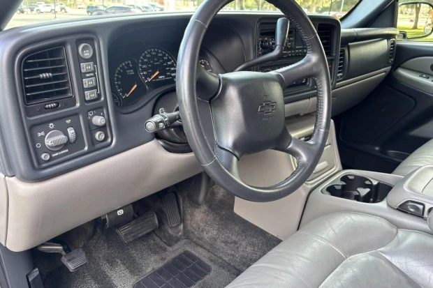 2002 Chevrolet Tahoe 2nd Gen - Image 5 of 7