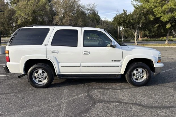 2002 Chevrolet Tahoe 2nd Gen - Image 3 of 7
