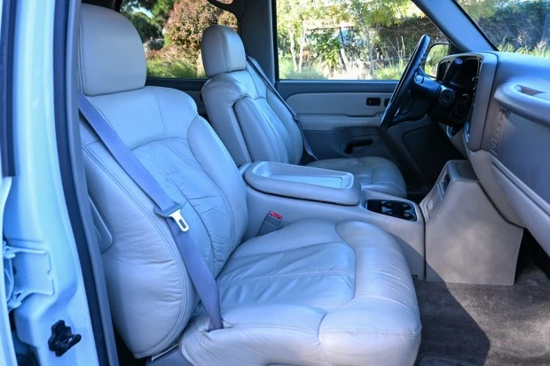 2002 Chevrolet Tahoe 2nd Gen - Image 4 of 7
