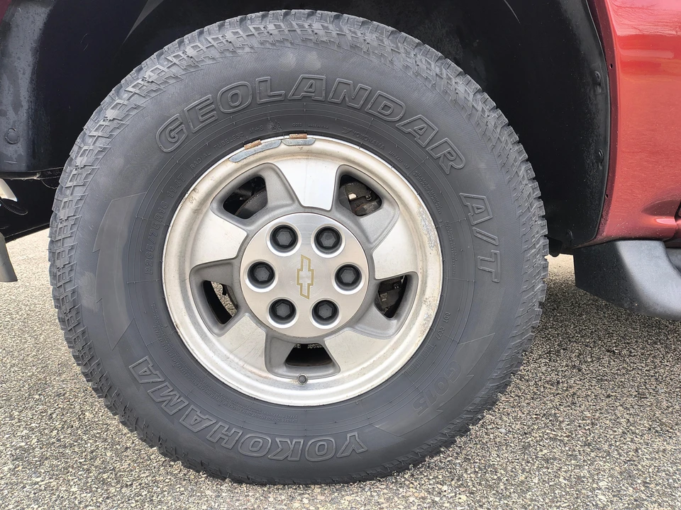 2002 Chevrolet Tahoe 2nd Gen - Image 21 of 31