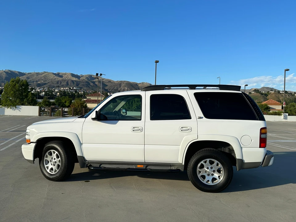 2002 Chevrolet Tahoe 2nd Gen - Image 16 of 31