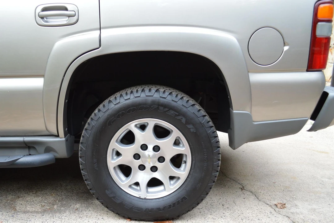 2002 Chevrolet Tahoe 2nd Gen - Image 8 of 8