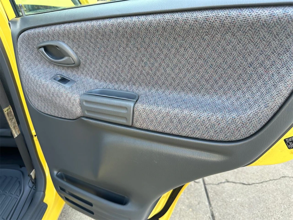 2002 Chevrolet Tracker - Image 7 of 31