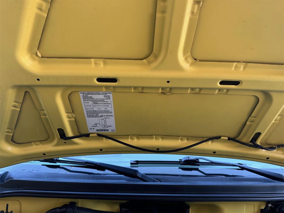 2002 Chevrolet Tracker - Image 9 of 31