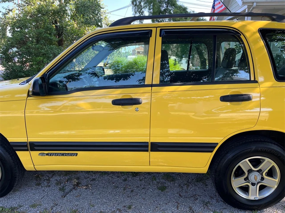 2002 Chevrolet Tracker - Image 18 of 31