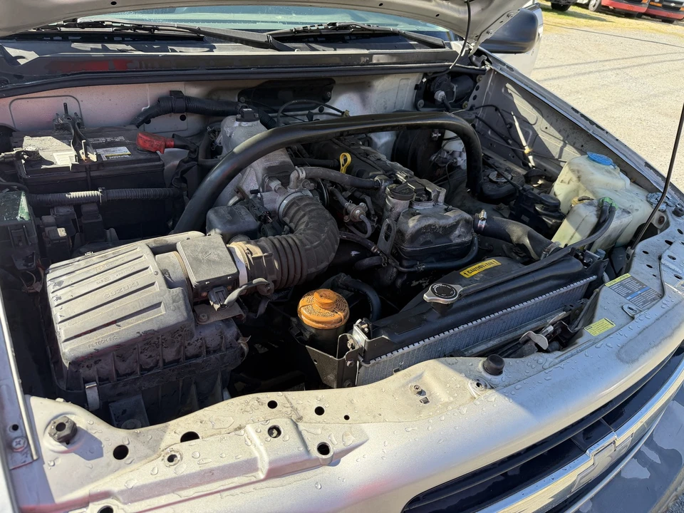 2002 Chevrolet Tracker - Image 3 of 21