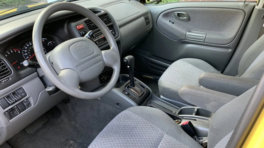 2002 Chevrolet Tracker - Image 4 of 8
