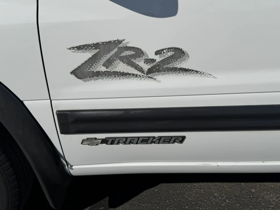 2002 Chevrolet Tracker - Image 4 of 12