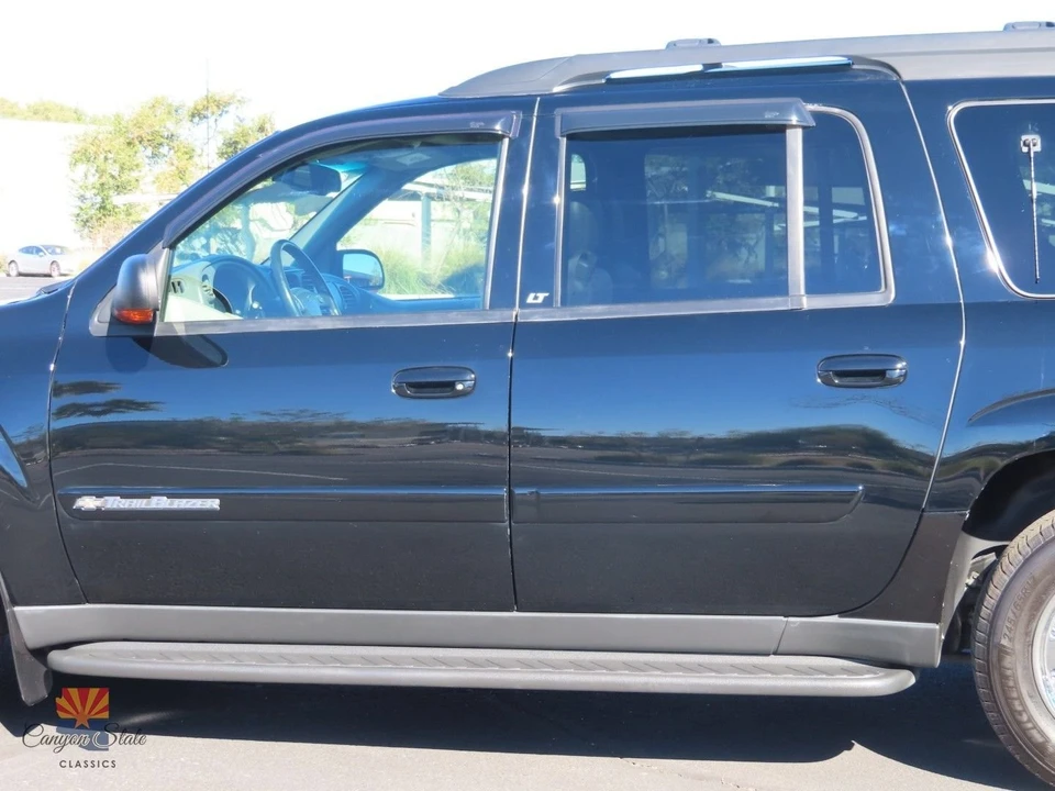 2002 Chevrolet Trailblazer - Image 19 of 21