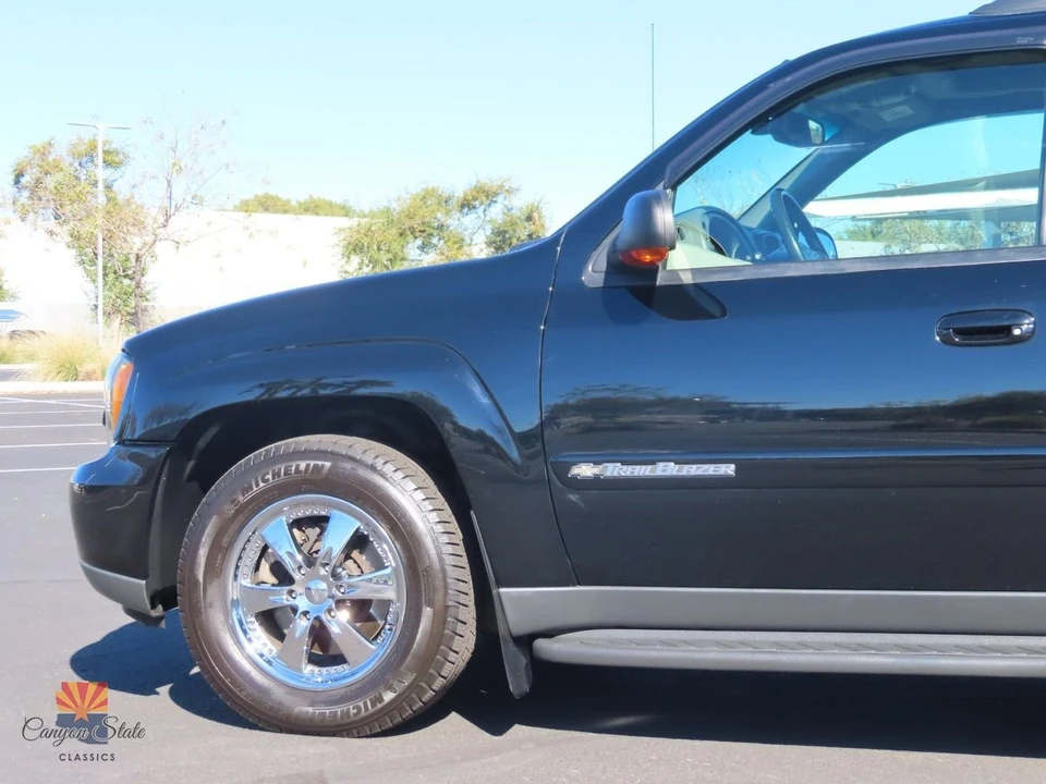 2002 Chevrolet Trailblazer - Image 18 of 21