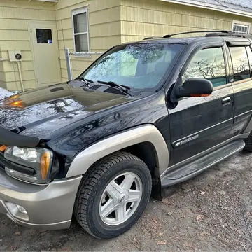 2002 Chevrolet TrailBlazer LTZ Sport Utility 4D