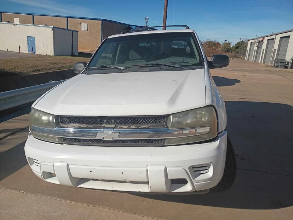 2002 Chevrolet Trailblazer - Image 4 of 4