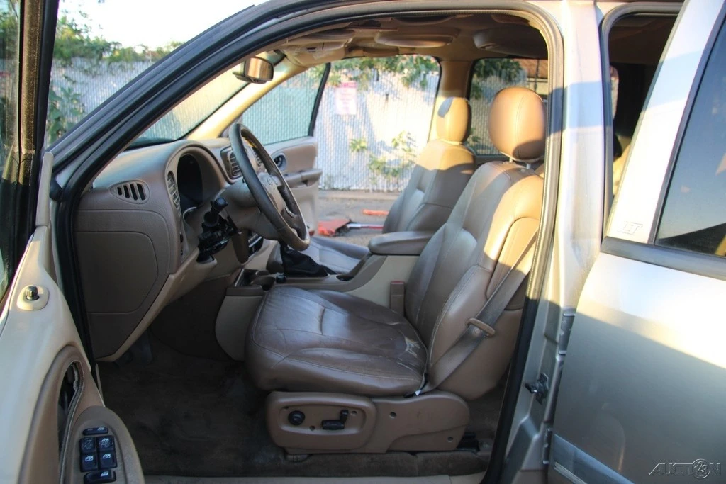 2002 Chevrolet Trailblazer - Image 11 of 21