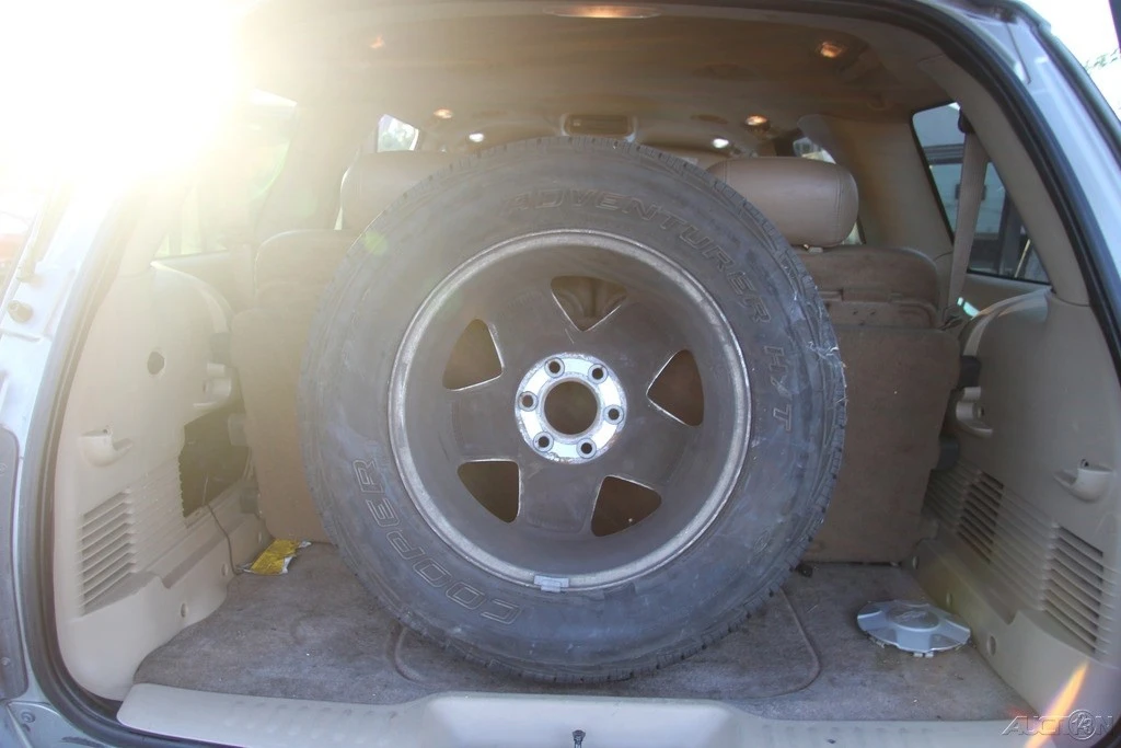 2002 Chevrolet Trailblazer - Image 20 of 21
