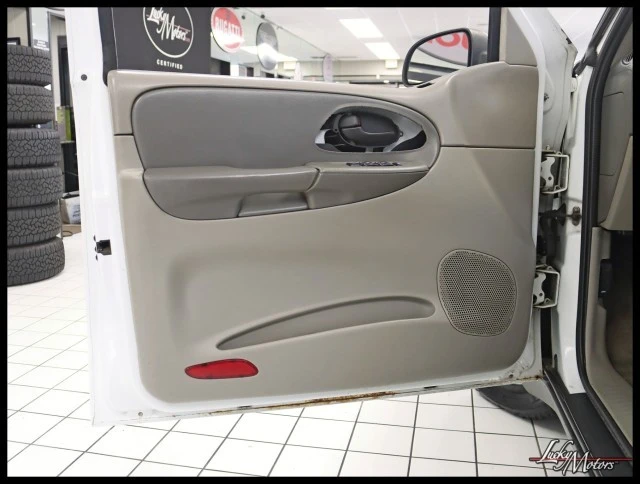 2002 Chevrolet Trailblazer - Image 23 of 30
