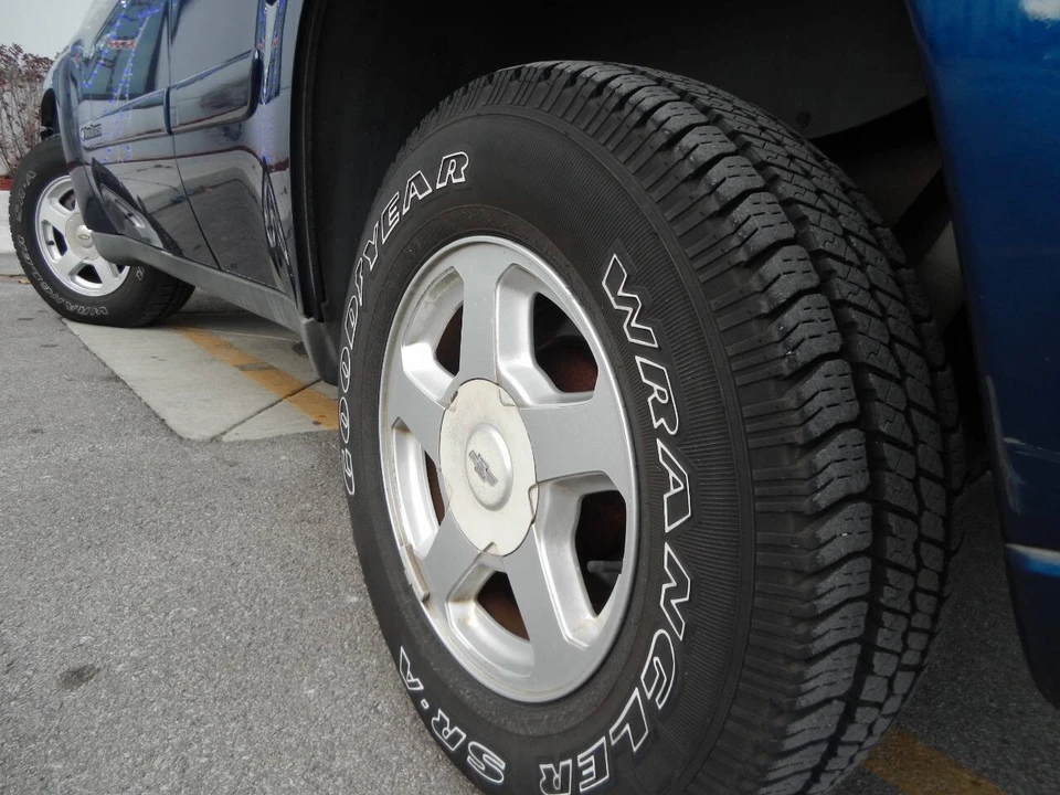 2002 Chevrolet Trailblazer - Image 9 of 12