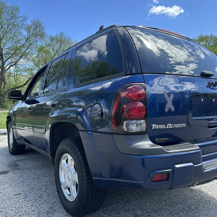 2002 Chevrolet Trailblazer - Image 6 of 12