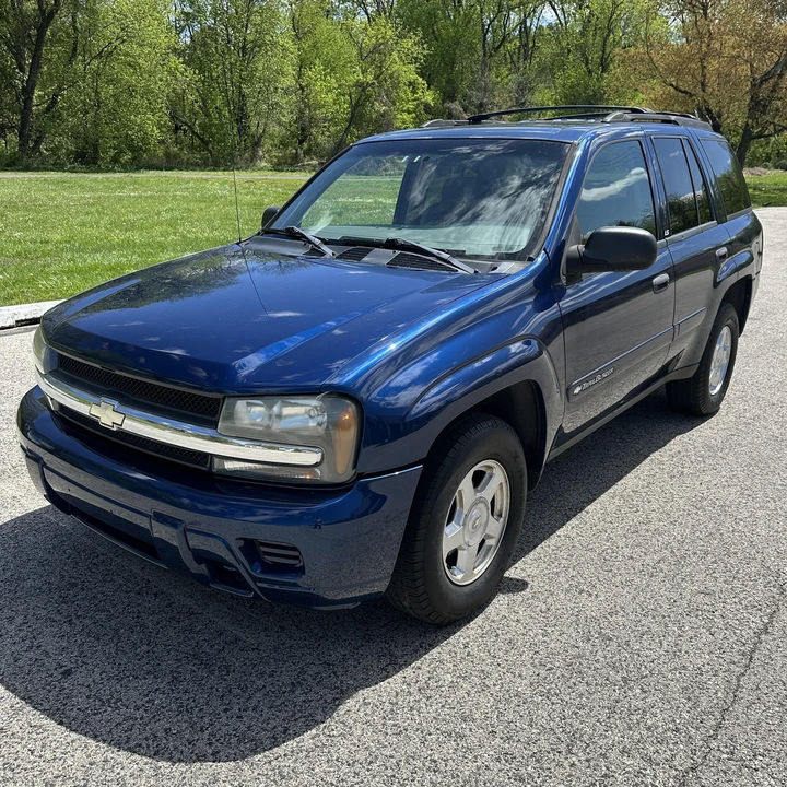 2002 Chevrolet Trailblazer - Image 9 of 12