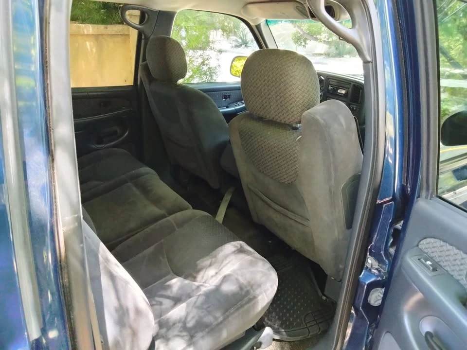 2002 Chevrolet Avalanche - Image 8 of 18