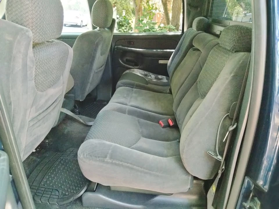 2002 Chevrolet Avalanche - Image 4 of 18