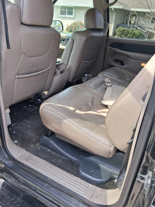 2002 Chevrolet Avalanche - Image 4 of 4