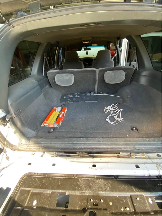 2002 Chevrolet S-10 Blazer 2nd Gen - Image 10 of 10