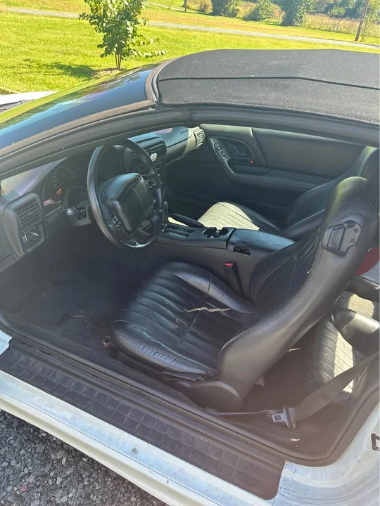 2002 Chevrolet Camaro 4th Gen - Image 5 of 9