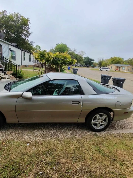 2002 Chevrolet Camaro 4th Gen - Image 2 of 2