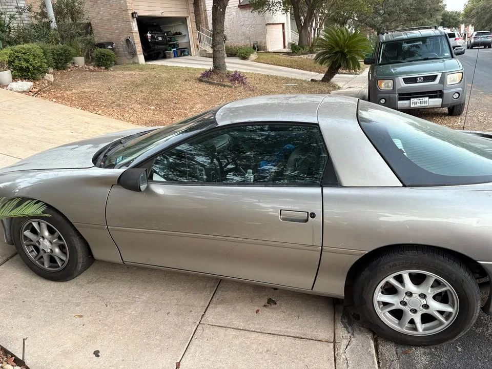 2002 Chevrolet Camaro 4th Gen - Image 4 of 8