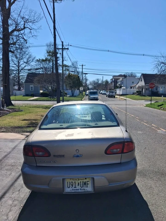 2002 Chevrolet Cavalier - Image 2 of 6