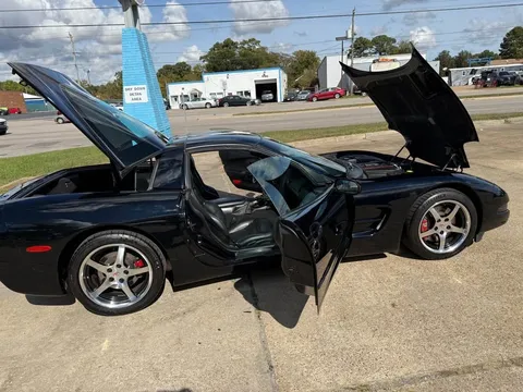 2002 Chevrolet Corvette C5 - Image 2 of 15