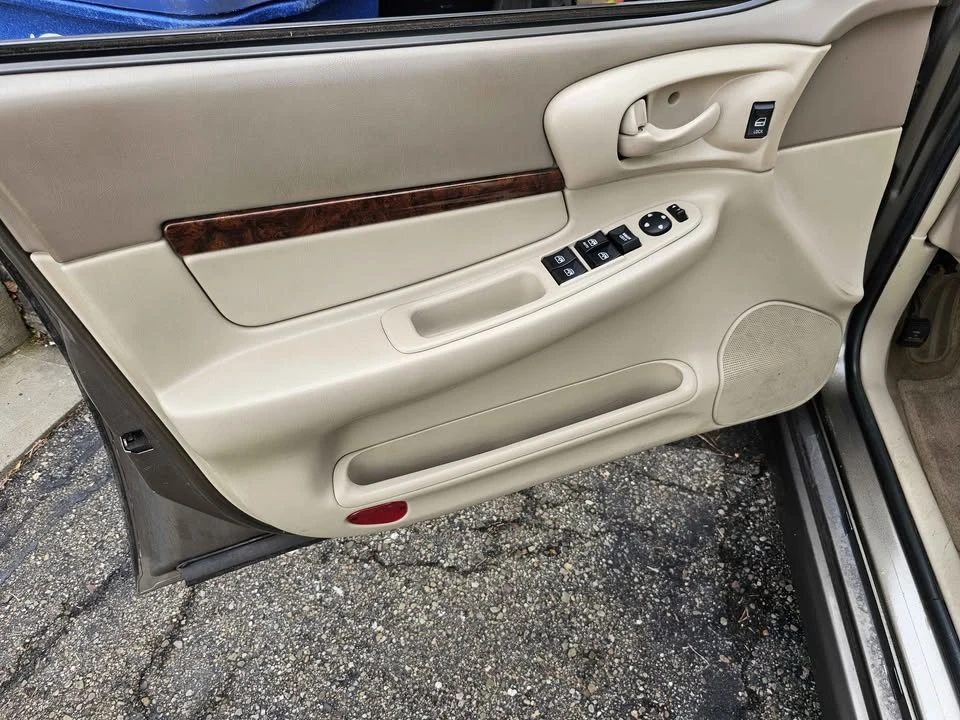 2002 Chevrolet Impala 8th Gen - Image 10 of 14