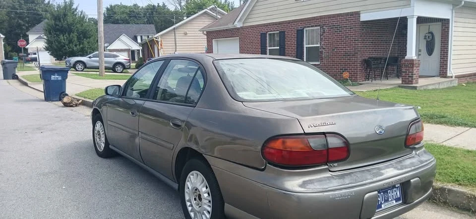2002 Chevrolet Malibu - Image 10 of 12