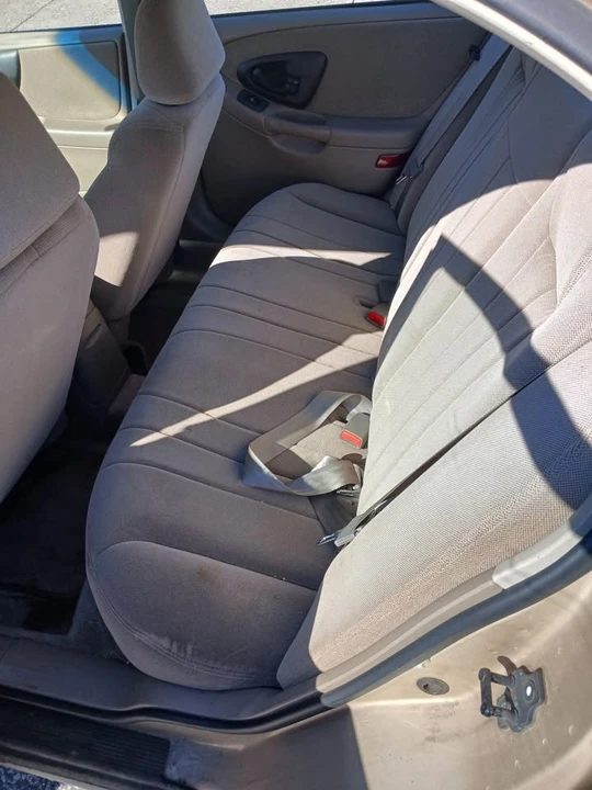 2002 Chevrolet Malibu - Image 9 of 10