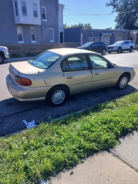 2002 Chevrolet Malibu - Image 2 of 10