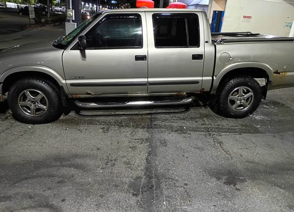 2002 Chevrolet S-10 - Image 5 of 11