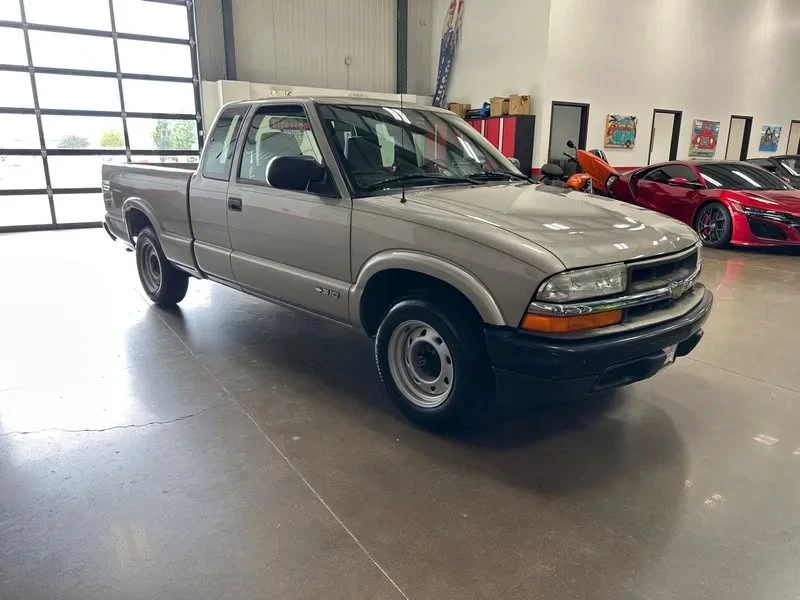 2002 Chevrolet S-10 - Image 5 of 13