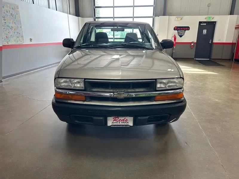 2002 Chevrolet S-10 - Image 4 of 13