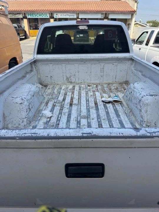 2002 Chevrolet S-10 - Image 6 of 8