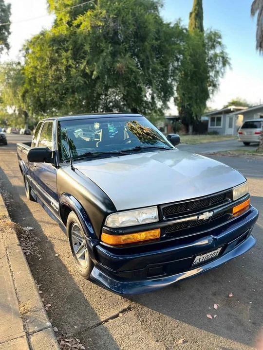 2002 Chevrolet S-10 - Image 5 of 5