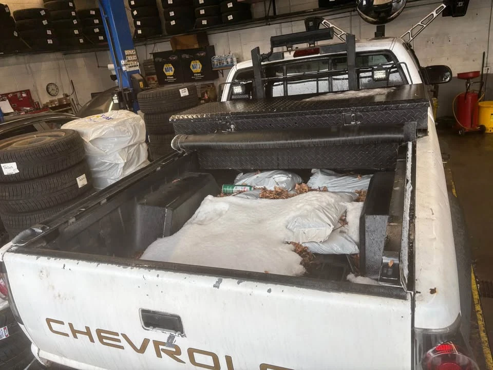 2002 Chevrolet S-10 - Image 3 of 9