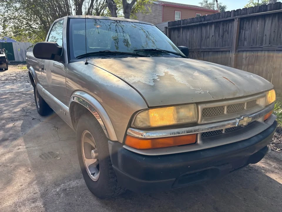 2002 Chevrolet S-10 - Image 7 of 11