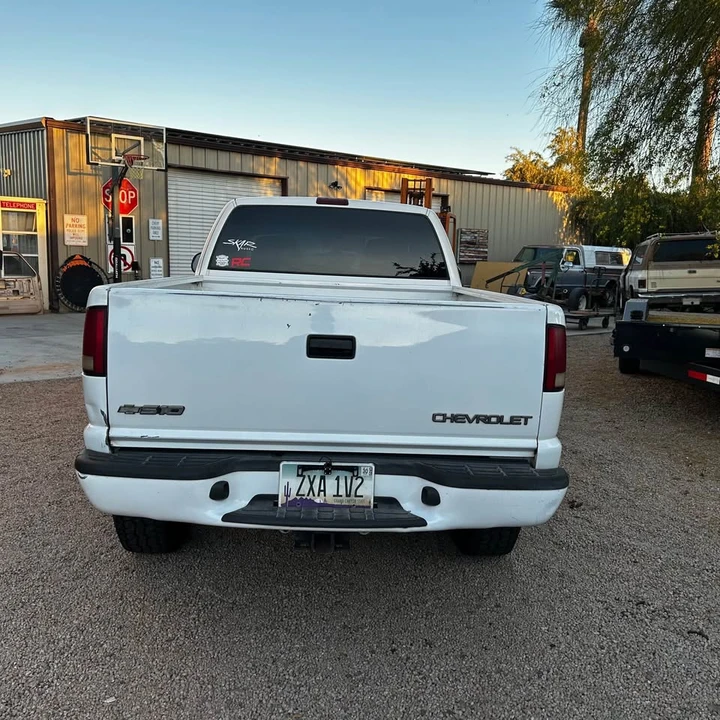 2002 Chevrolet S-10 - Image 4 of 7