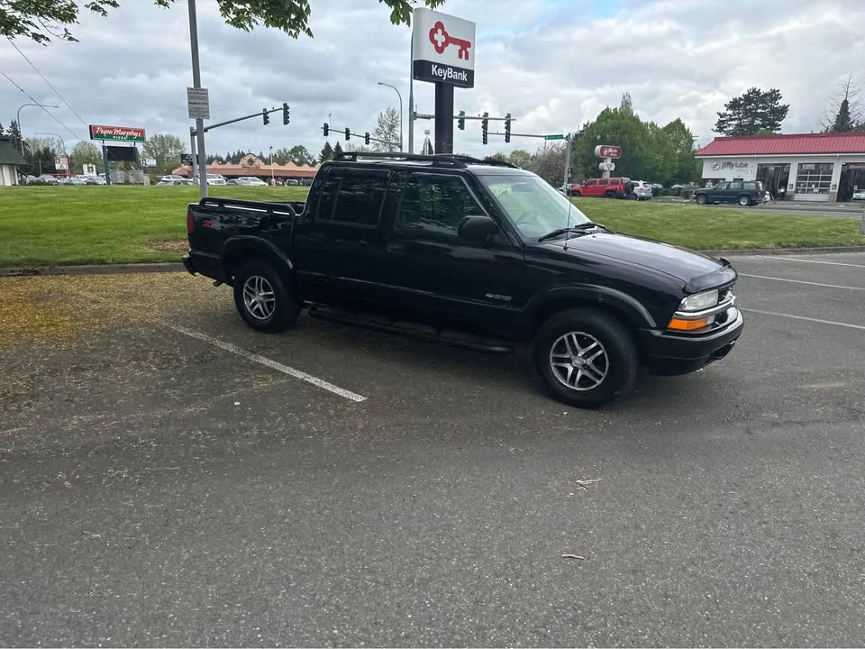 2002 Chevrolet S-10 - Image 3 of 19