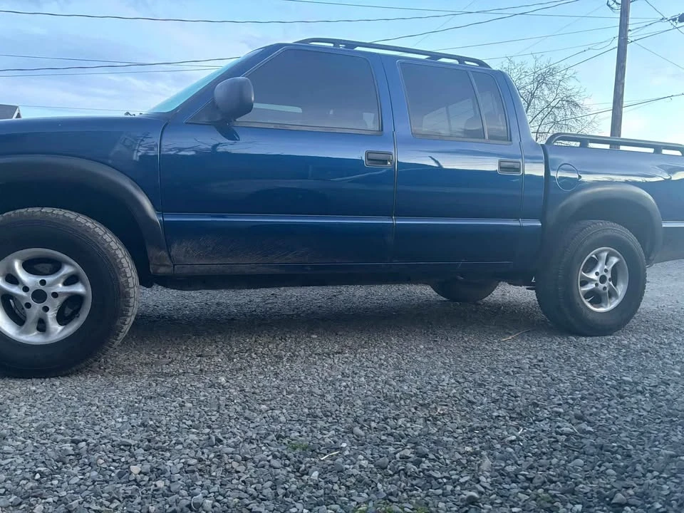 2002 Chevrolet S-10 Blazer 2nd Gen - Image 7 of 8
