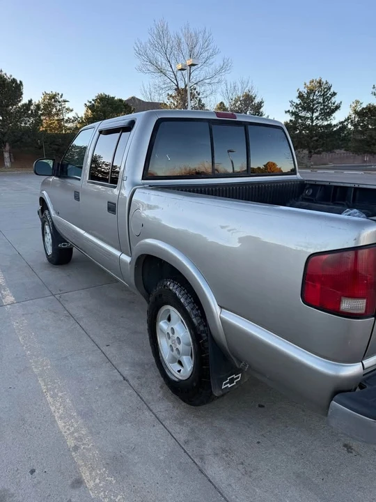 2002 Chevrolet S-10 - Image 4 of 6