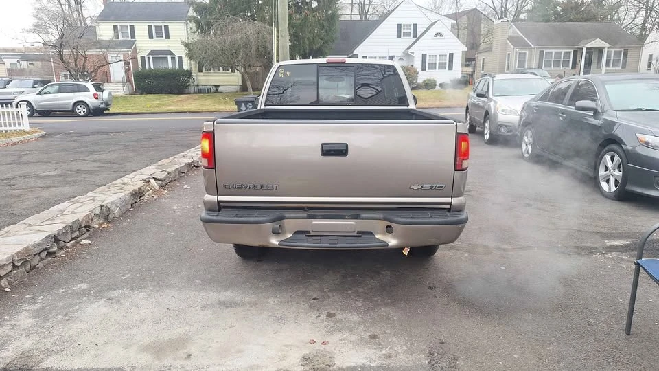 2002 Chevrolet S-10 - Image 4 of 6