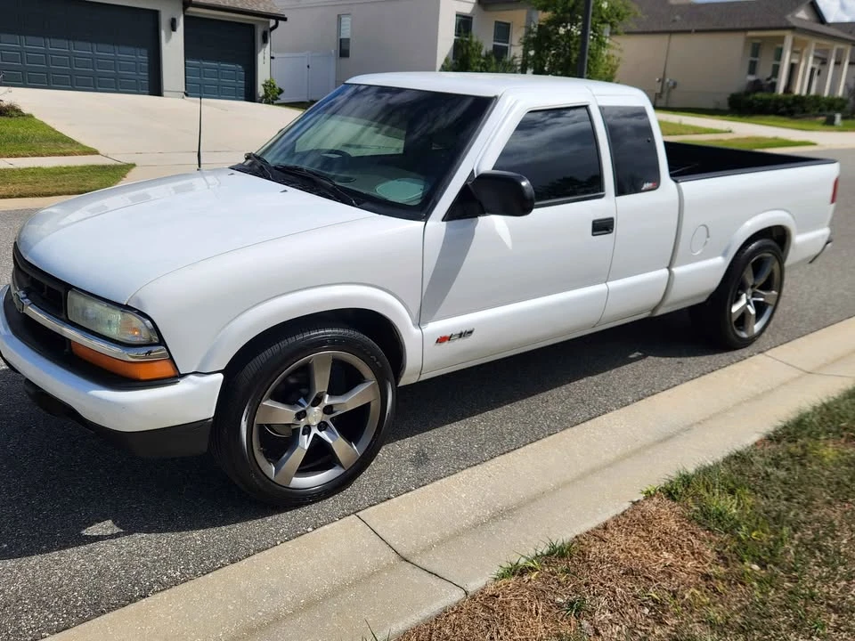 2002 Chevrolet S-10 - Image 6 of 8