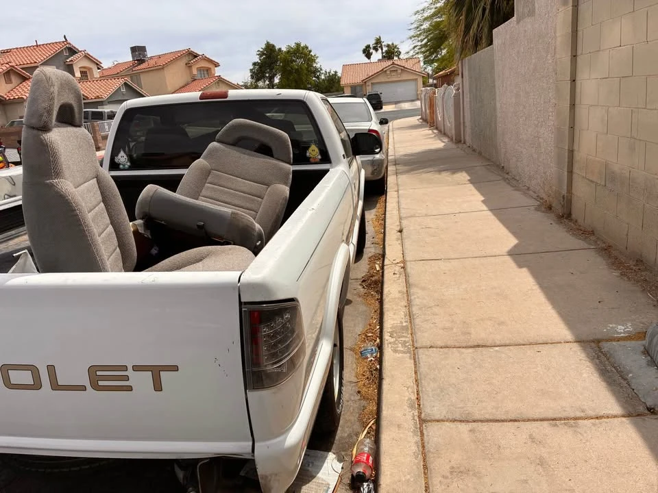 2002 Chevrolet S-10 - Image 3 of 3